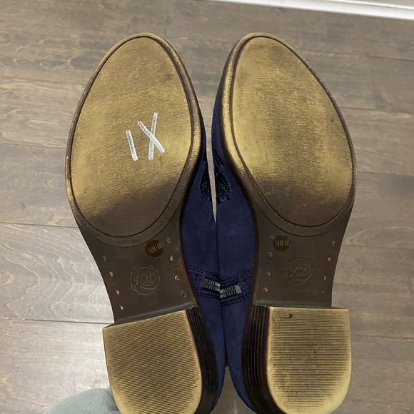 Lucky Brand Navy Blue Embroidered Basal Ankle Boots - Picture 9 of 12